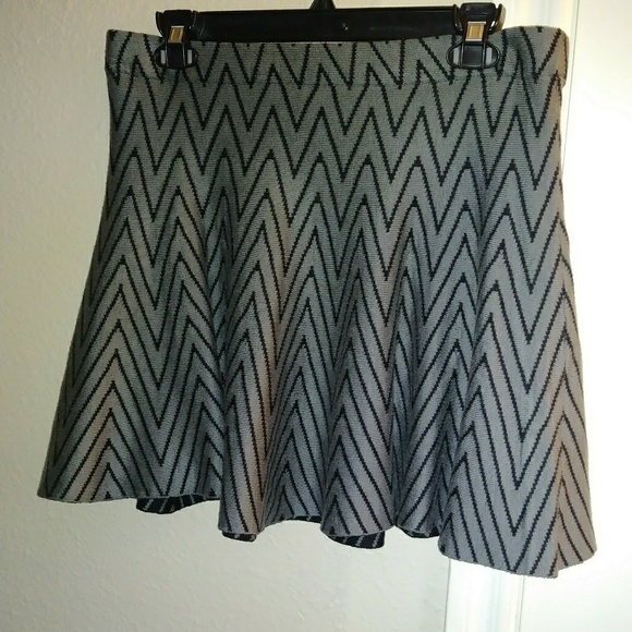 Candies Chevron Skirt - Picture 1 of 3